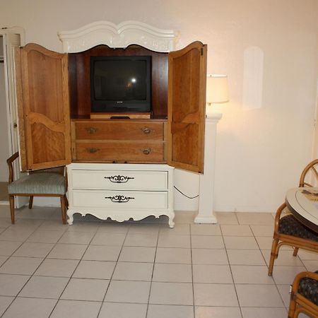 Beach And Town Motel Холивуд Екстериор снимка