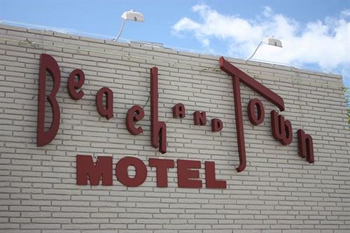 Beach And Town Motel Холивуд Екстериор снимка